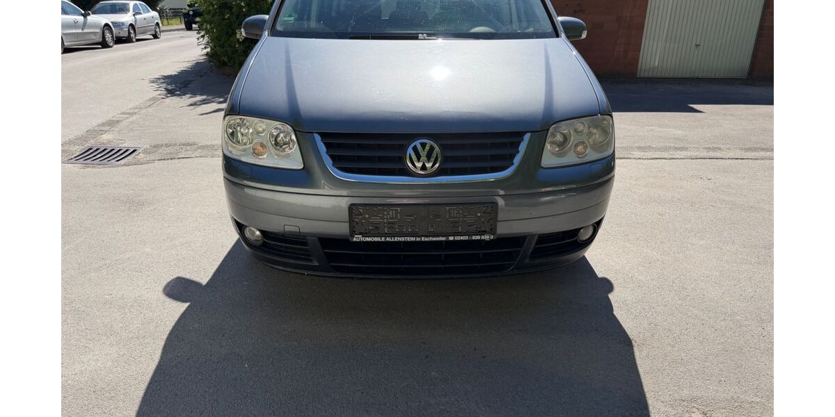 VW Touran 271.568 km 3.500 &euro; Rheda-Wiedenbrück 33378