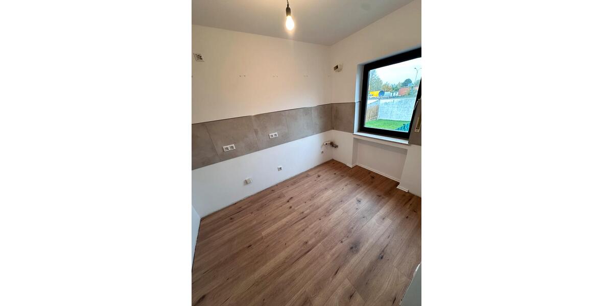 Reihenhaus Lippstadt Overhagen - 7 Zimmer, 101 m&sup2;, 1.650&euro; | Angebot:26443114