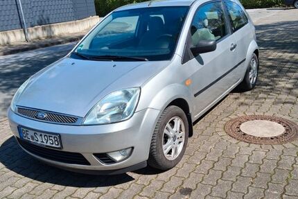 Ford Fiesta 175.000 km 1.600 &euro; Oelde 59302