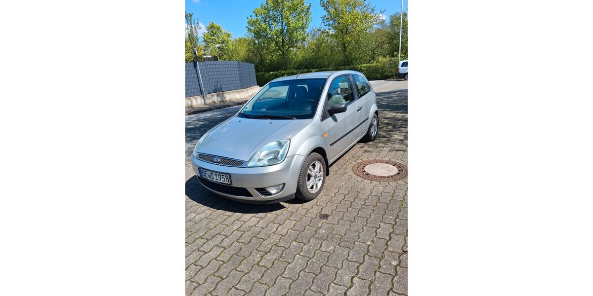 Ford Fiesta 175.000 km 1.600 &euro; Oelde 59302