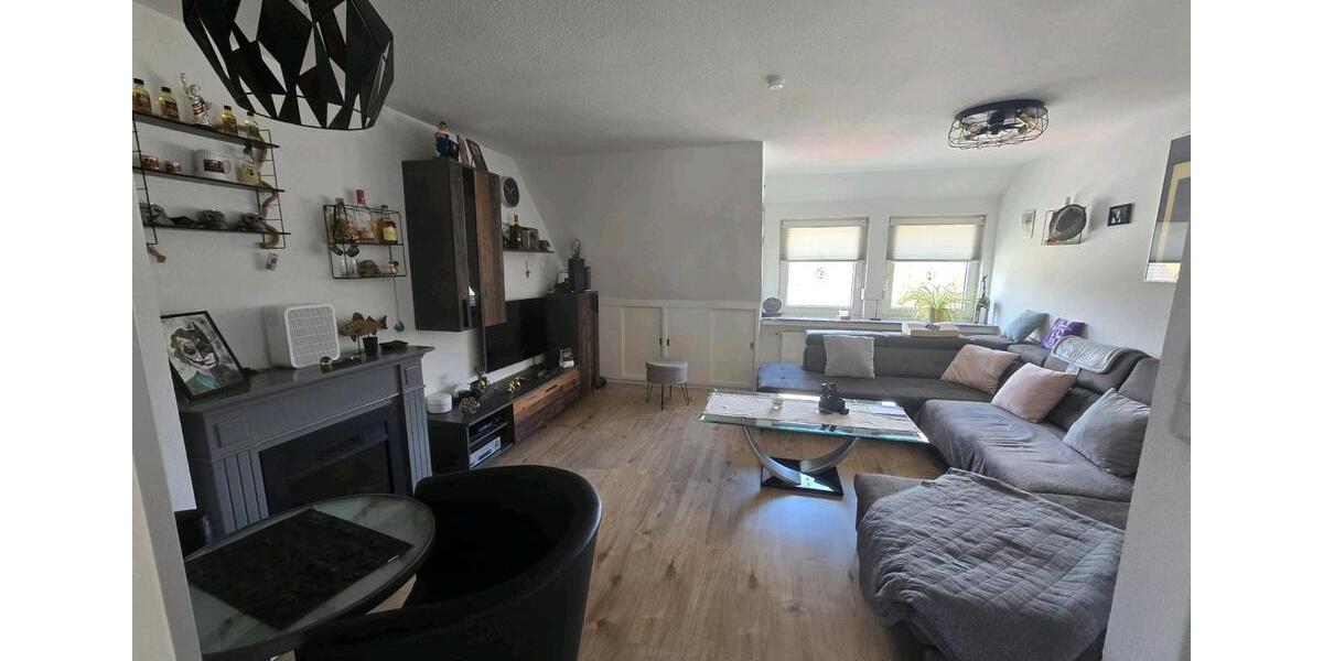 Dachgeschoßwohnung Warstein - 3 Zimmer, 76 m&sup2;, 650&euro; | Angebot:26704156
