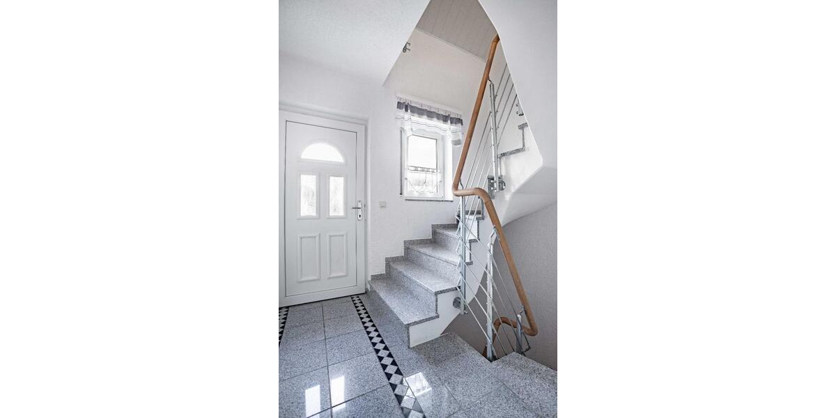 Doppelhaushälfte Soest - 8 Zimmer, 205 m&sup2;, 415.000&euro; | Angebot:25649422