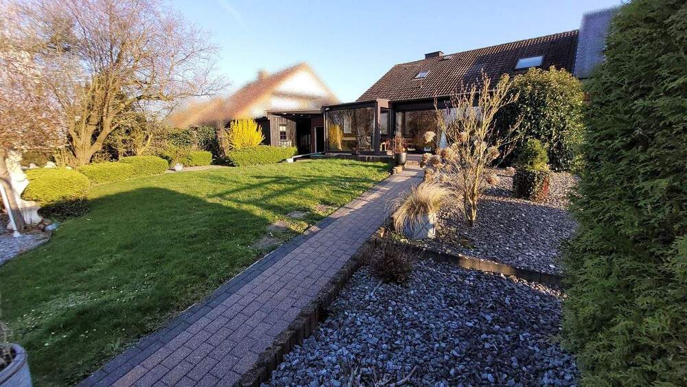 Doppelhaushälfte Oelde - 5 Zimmer, 157 m&sup2;, 265.000&euro; | Angebot:25688669