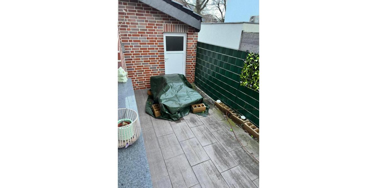 Erdgeschoßwohnung Paderborn - 3 Zimmer, 92 m&sup2;, 1.100&euro; | Angebot:24755845