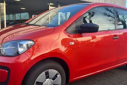 VW up! 102.000 km 6.790 &euro; Paderborn 33104