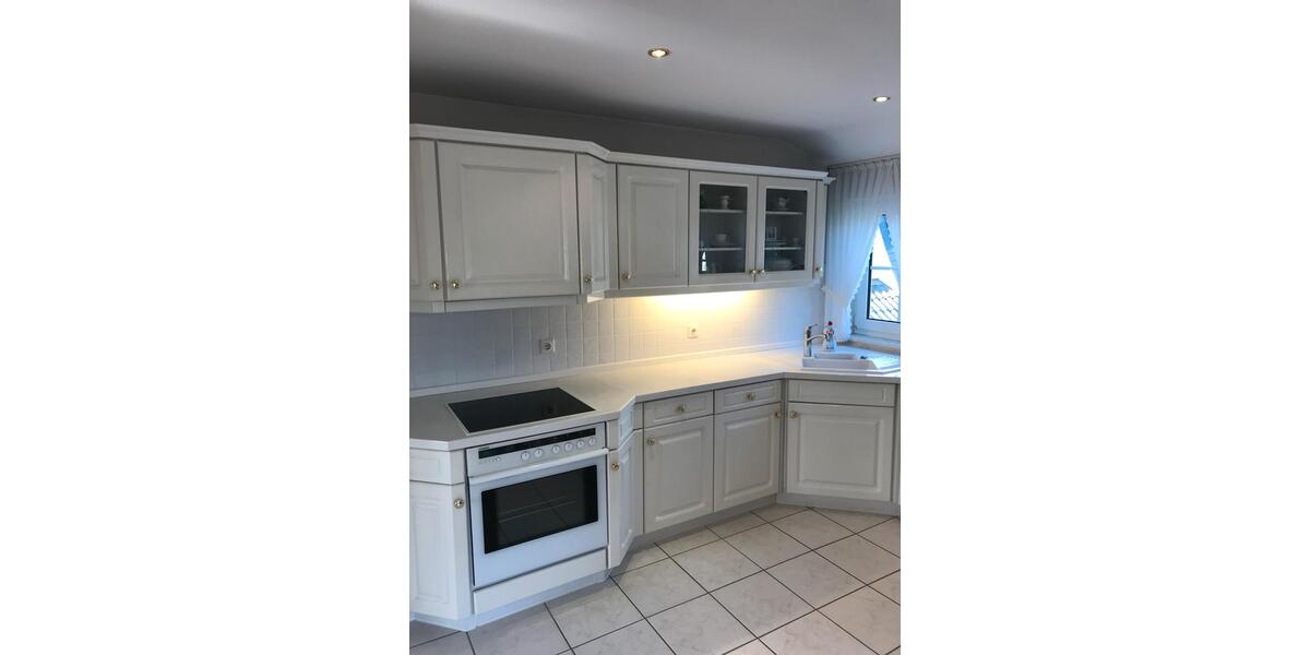 Dachgeschoßwohnung Verl - 3.5 Zimmer, 139 m&sup2;, 1.150&euro; | Angebot:25406228