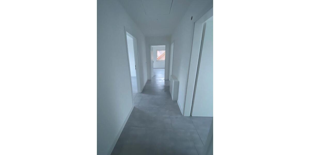 Dachgeschoßwohnung Büren - 4 Zimmer, 99 m&sup2;, 765&euro; | Angebot:24643844