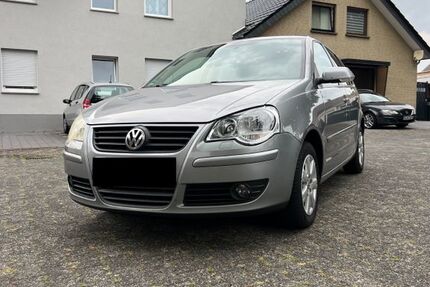 VW Polo 213.000 km 4.000 &euro; Paderborn 33100