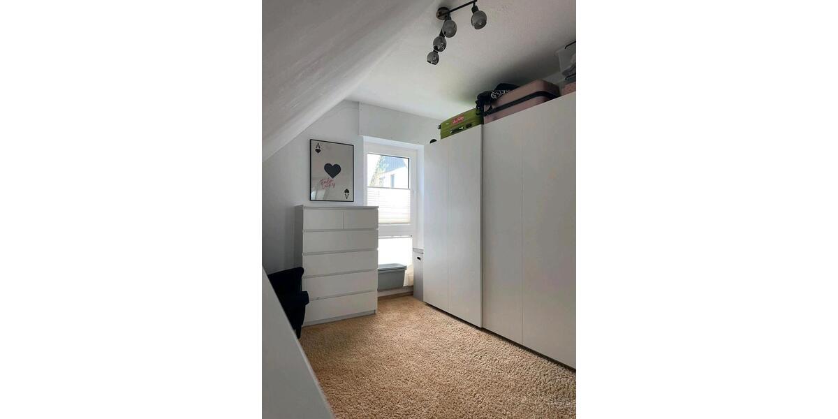 Dachgeschoßwohnung Herzebrock-Clarholz Clarholz - 4 Zimmer, 100 m&sup2;, 820&euro; | Angebot:26704297
