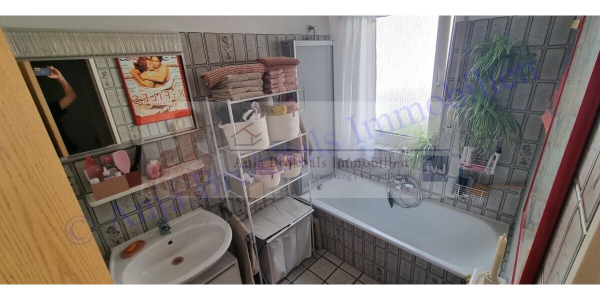 Ruhige Citylage GT: Geräumiges Apartment mit großem Balkon und Stellplatz - für Käufer provisionsfrei - 1- Gütersloh | Angebot:20189855