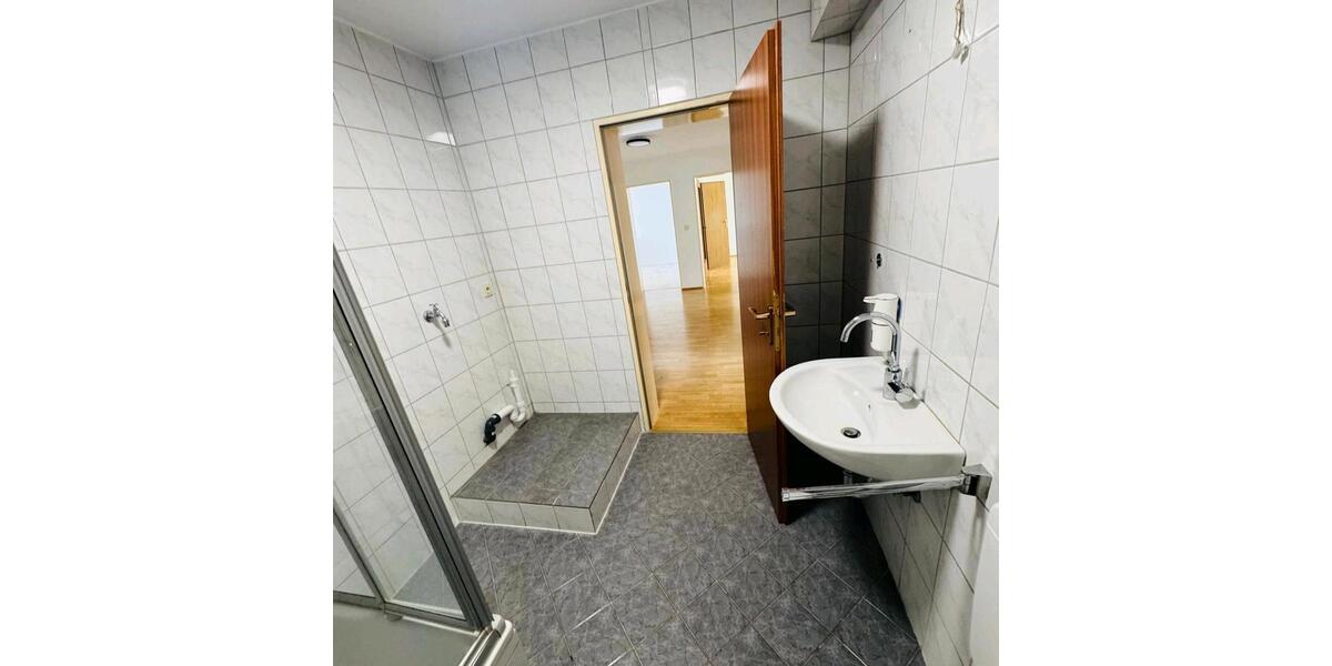 Terrassenwohnung Anröchte - 3 Zimmer, 90 m&sup2;, 700&euro; | Angebot:26447959