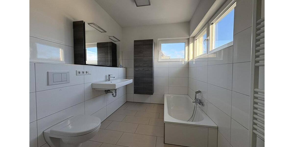 Einfamilienhaus Gütersloh - 3 Zimmer, 129 m&sup2;, 1.570&euro; | Angebot:24444903