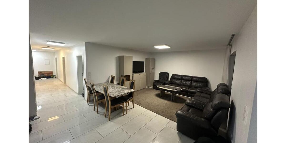 Terrassenwohnung Gütersloh - 5 Zimmer, 155 m&sup2;, 1.950&euro; | Angebot:25837297