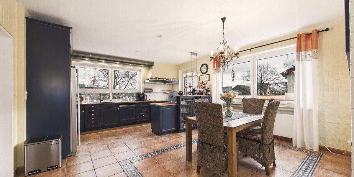 Einfamilienhaus Warstein - 1 Zimmer, 282 m&sup2;, 489.000&euro; | Angebot:25774813