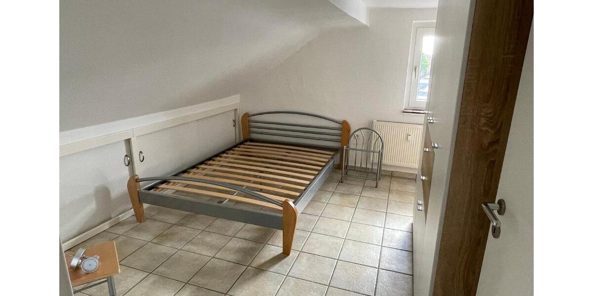 Dachgeschoßwohnung Paderborn Elsen - 3 Zimmer, 44 m&sup2;, 500&euro; | Angebot:26600478