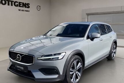 Volvo V60 23.636 km 42.790 &euro; Soest 59494