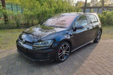 VW Golf 182.408 km 14.800 &euro; Paderborn 33104