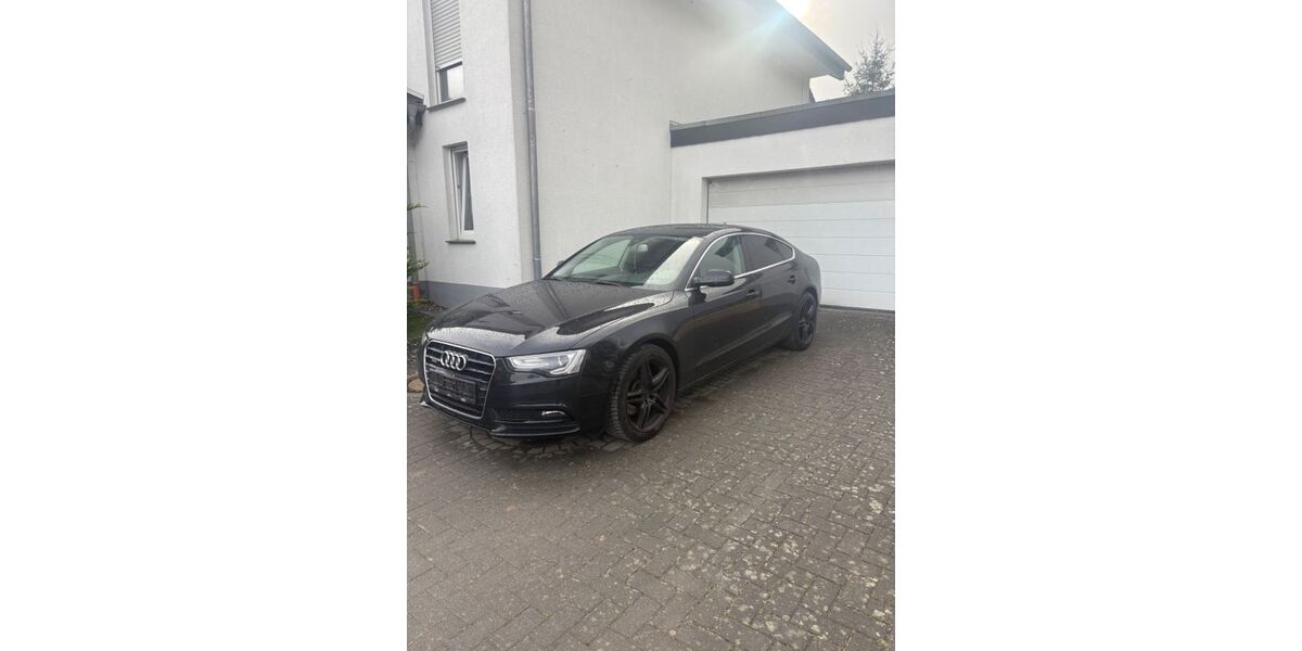 Audi A5 190.000 km 13.800 &euro; Gütersloh 33334