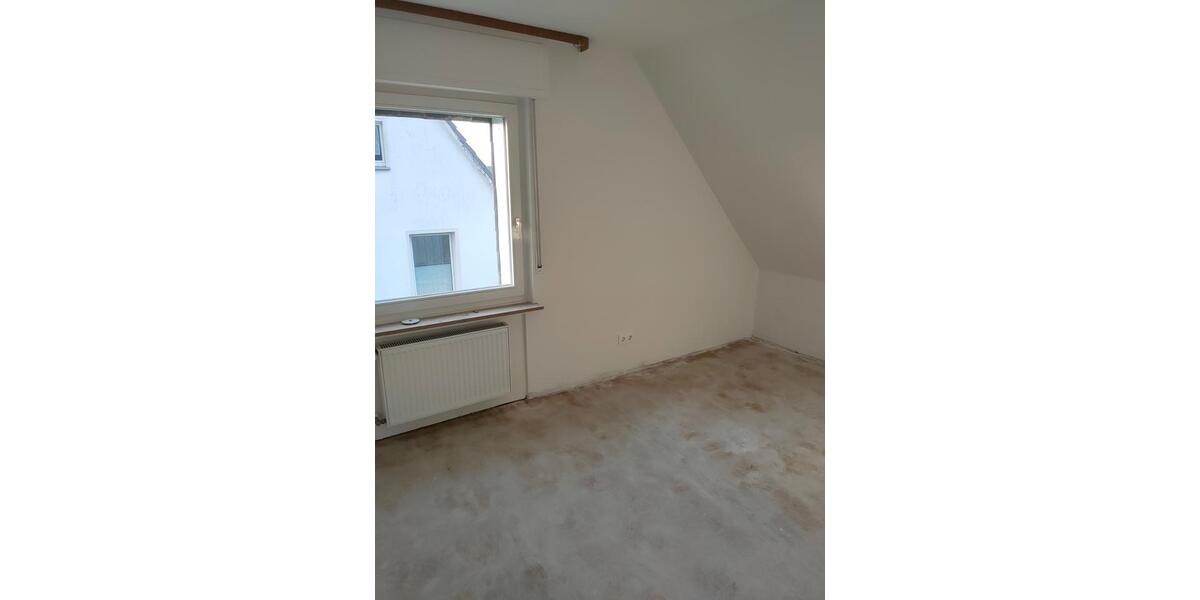 Dachgeschoßwohnung Warstein - 5 Zimmer, 100 m&sup2;, 900&euro; | Angebot:25614570