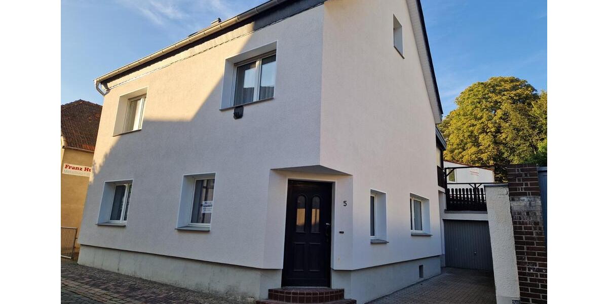 Einfamilienhaus Erwitte - 7 Zimmer, 200 m&sup2;, 324.998&euro; | Angebot:23595654