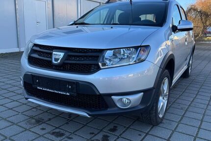 Dacia Sandero 49.680 km 8.499 &euro; Paderborn 33104