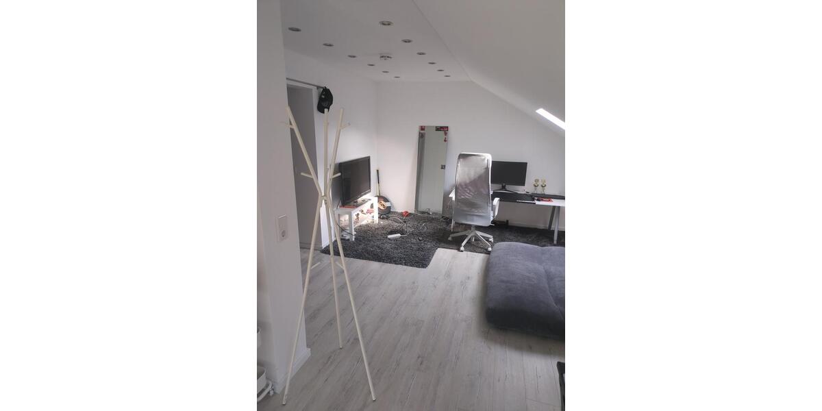 Dachgeschoßwohnung Paderborn Elsen - 1.5 Zimmer, 35 m&sup2;, 500&euro; | Angebot:26613835