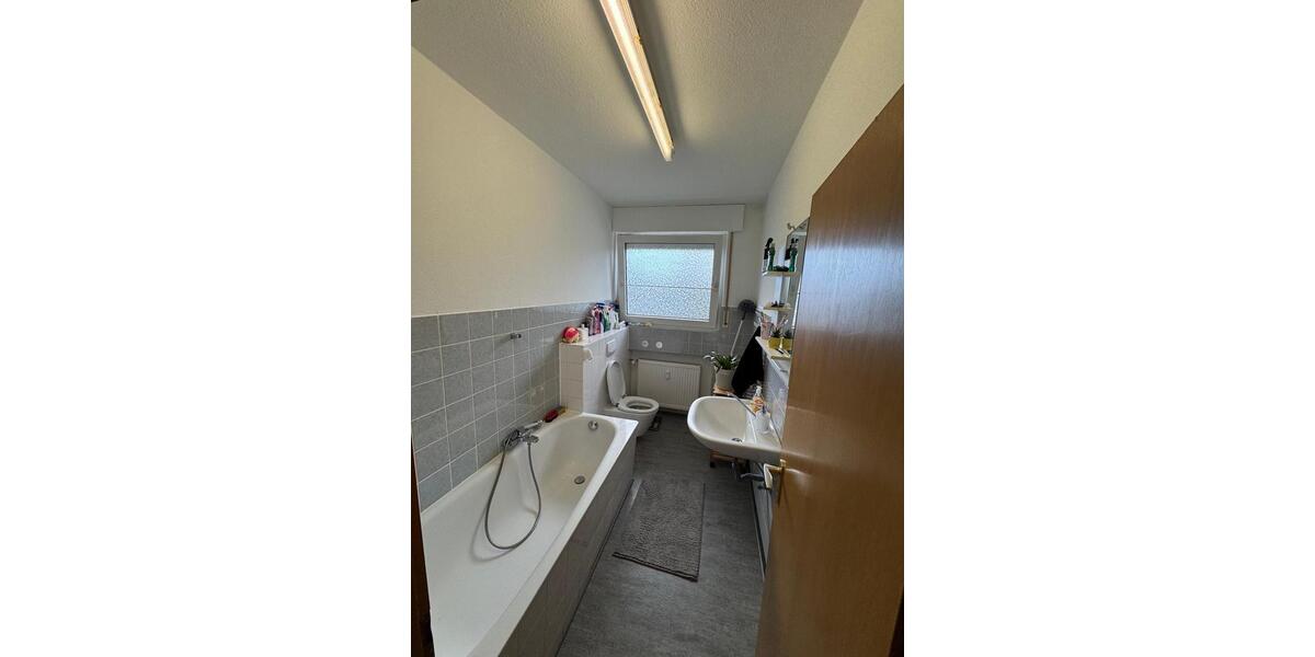 Dachgeschoßwohnung Gütersloh - 4 Zimmer, 90 m&sup2;, 855&euro; | Angebot:26001858