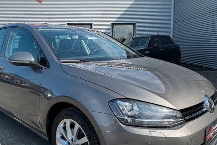 VW Golf 96.000 km 12.999 &euro; Anröchte 59609