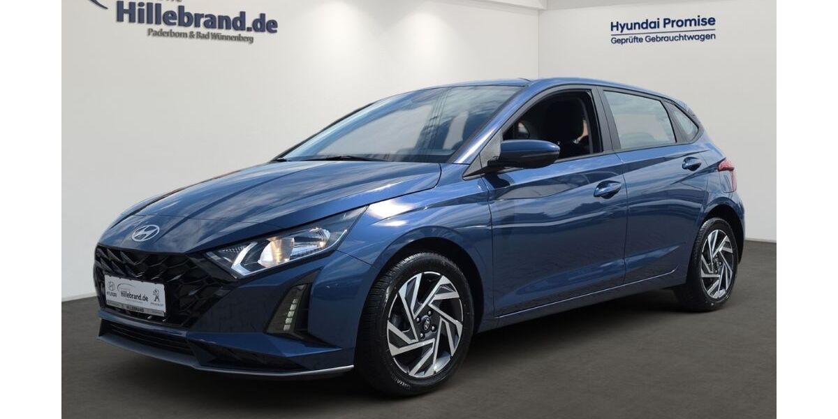 Hyundai i20 15.800 km 18.990 &euro; Paderborn 33106