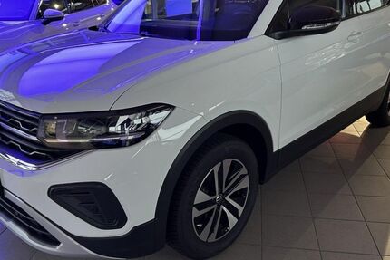 VW T-Cross 1.999 km 22.997 &euro; Büren 33142