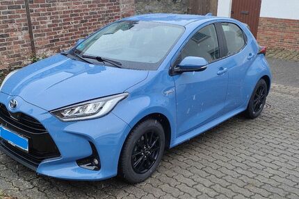 Toyota Yaris 49.500 km 16.000 &euro; Soest 59494