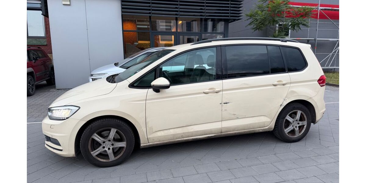 VW Touran 469.000 km 3.999 &euro; Rheda-Wiedenbrück 33378