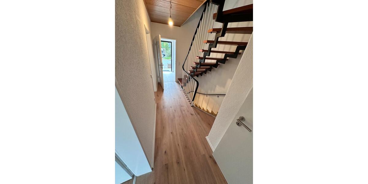 Reihenhaus Lippstadt Overhagen - 7 Zimmer, 101 m&sup2;, 1.650&euro; | Angebot:26443114