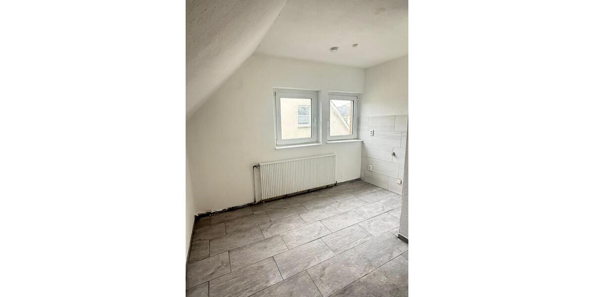 Dachgeschoßwohnung Lippstadt - 3 Zimmer, 72 m&sup2;, 700&euro; | Angebot:26568379