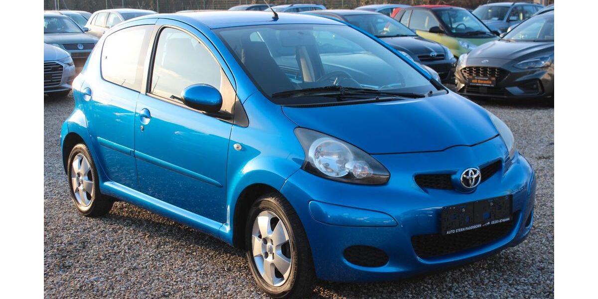 Toyota Aygo (X) 100.000 km 3.750 &euro; Paderborn 33106