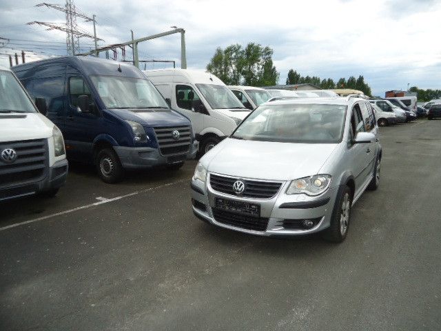 VW Touran 199.500 km 3.990 &euro; Paderborn 33104