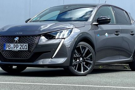 Peugeot 208 28.152 km 17.850 &euro; Paderborn 33106