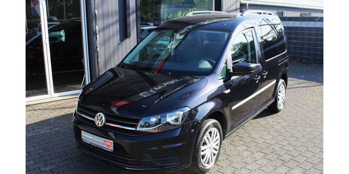 VW Caddy 85.250 km 17.990 &euro; Paderborn 33104