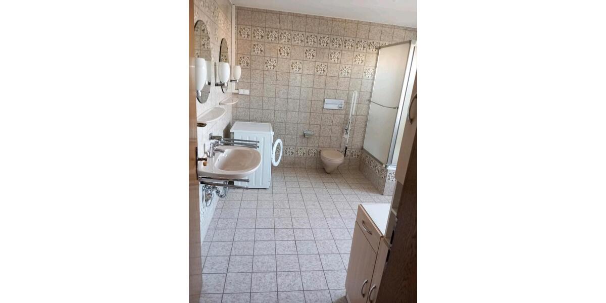 Etagenwohnung Anröchte - 2 Zimmer, 85 m&sup2;, 750&euro; | Angebot:25780015