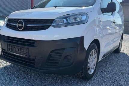 Opel Vivaro 338.000 km 4.599 &euro; Paderborn 33100