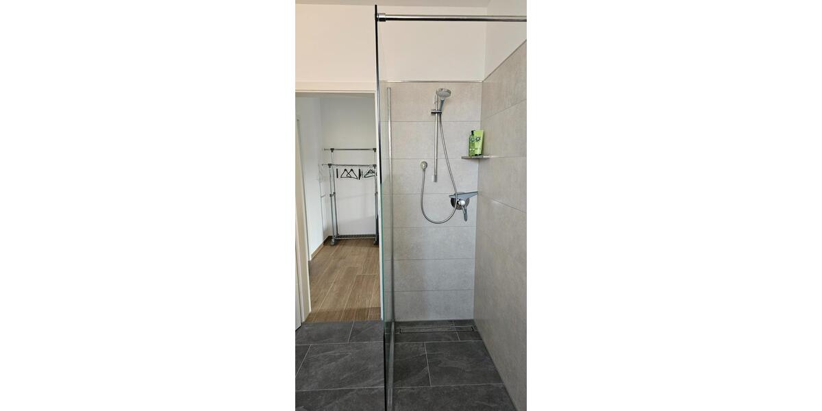 Etagenwohnung Paderborn - 2 Zimmer, 75 m&sup2;, 1.200&euro; | Angebot:24560362