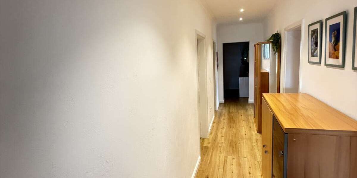 Etagenwohnung Soest - 4 Zimmer, 100 m&sup2;, 900&euro; | Angebot:26885138
