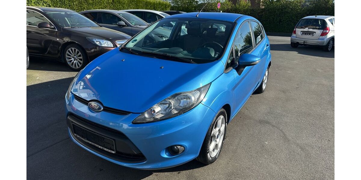 Ford Fiesta 207.000 km 1.990 &euro; Paderborn 33100