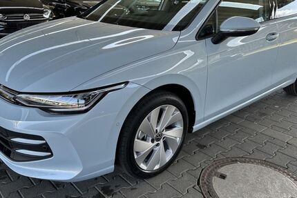 VW Golf 2.499 km 27.999 &euro; Büren 33142