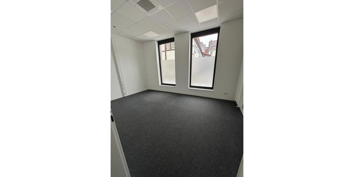 Gewerbeobjekt Lippstadt - 2.400&euro; | Angebot:25065105