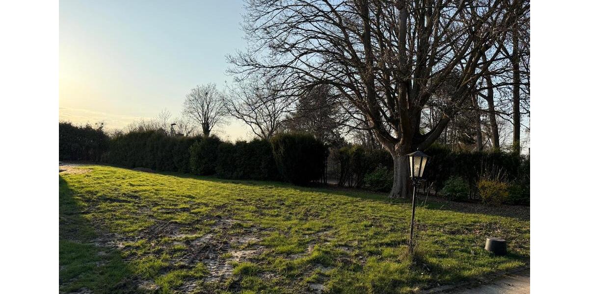 Doppelhaushälfte Soest - 6 Zimmer, 200 m&sup2;, 2.400&euro; | Angebot:25857395