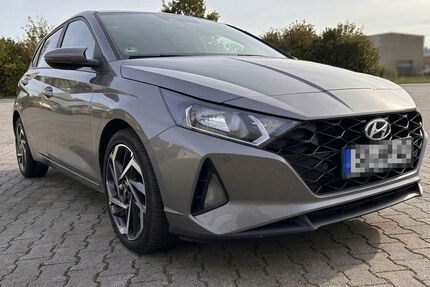 Hyundai i20 37.200 km 13.500 &euro; Rüthen 59602