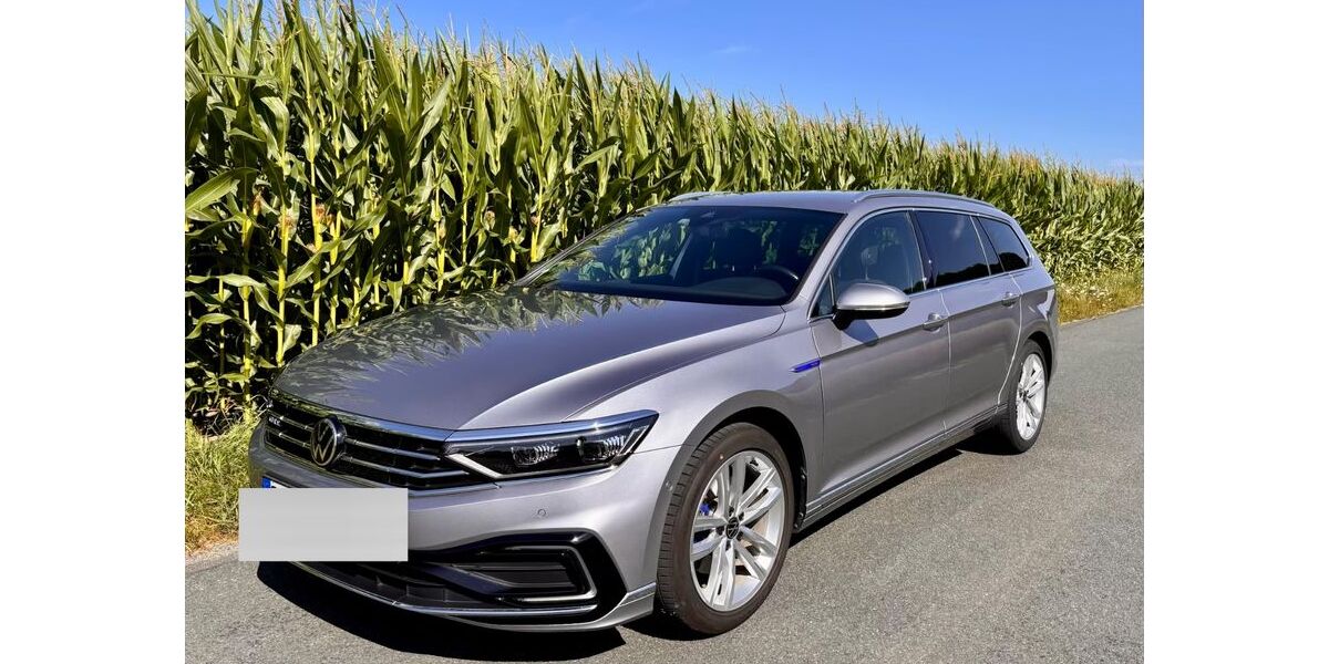 VW Passat Variant 64.000 km 21.450 &euro; Rheda-Wiedenbrück 33378