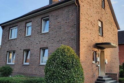 Haus Ennigerloh - 10 Zimmer, 136 m&sup2;, 315.000&euro; | Angebot:26019730