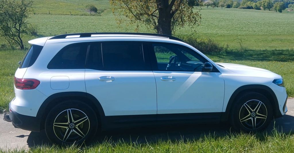 Mercedes-Benz EQB 36.000 km 39.900 &euro; Paderborn 33100